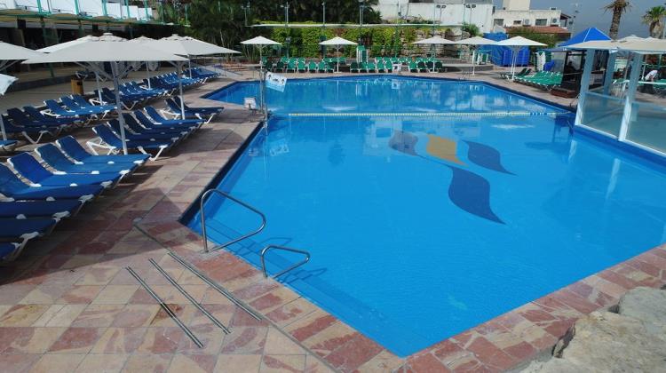 Плавательный бассейн' Клаб Отель Тверия 